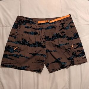 The North Face Paramount Horizon Camo Shorts Athletic Hiking Festival Camouflage